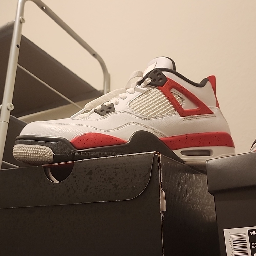 Air Jordan 4s Red Cement Size 7